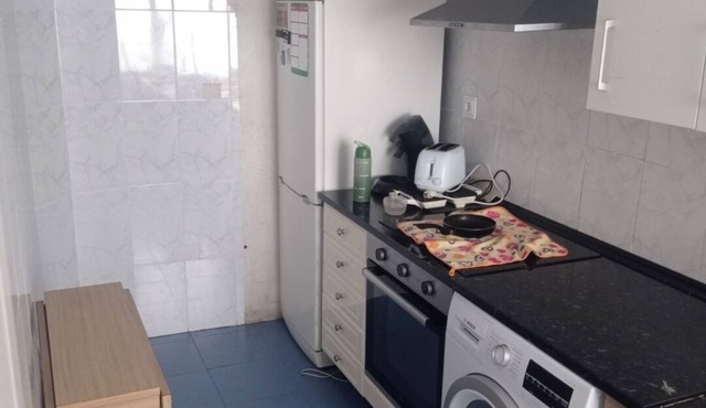 ROOM IN THE CENTER
