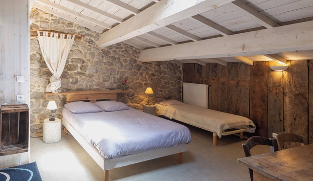 Room 'La Ferme De Chalas - Dénave' with Shared Pool, Shared Terrace and Wi-Fi