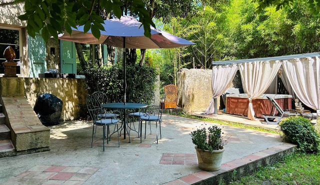 Room La Maisonnette de Cabanis