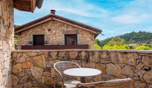 Room 'La Mira Chimenea Y Terraza' with Mountain View, Private Terrace and Wi-Fi