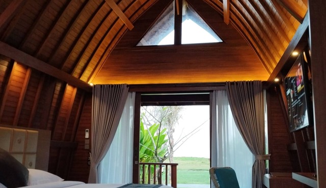 Room-love Without Boundaries Num9843