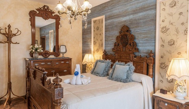 Room 'María' with Shared Pool, Shared Terrace and Wi-Fi