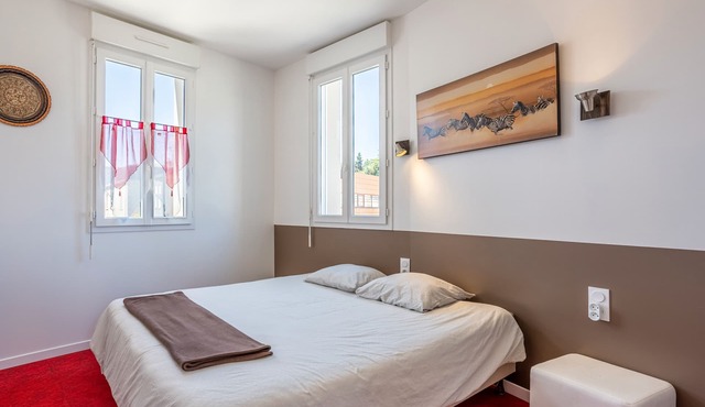 Room 'N°01' with Wi-Fi