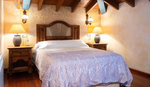 Room 'Nogal' with Mountain View, Shared Garden and Wi-Fi