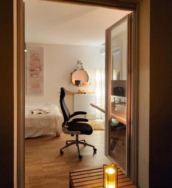 Room Opposite Metro Line 14 - Balcony & Garden View - 5 min Orly 7 min Paris