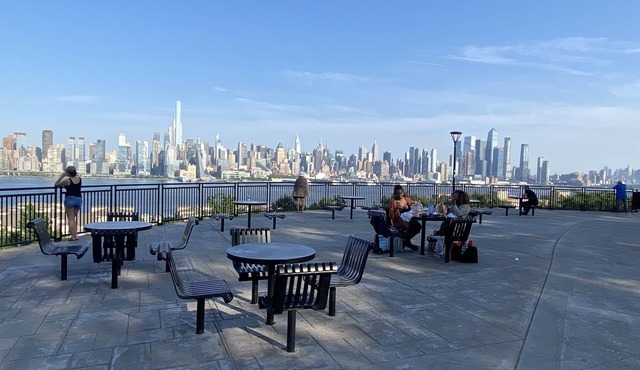 Room-private 2 Bedrooms, new Shower Bath