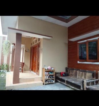Room Rent for ladies Only at Ndalem Rumanti