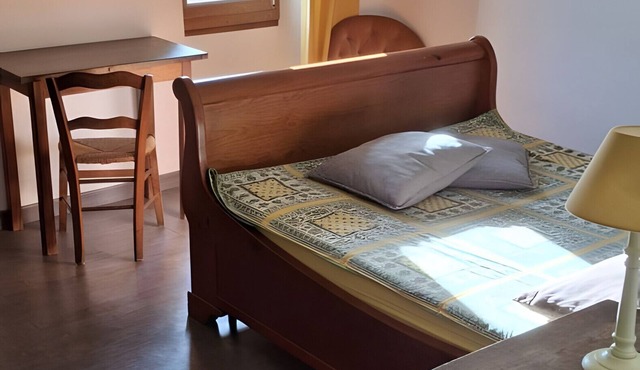 Room 'Tournesol' with Mountain View, Shared Terrace and Wi-Fi