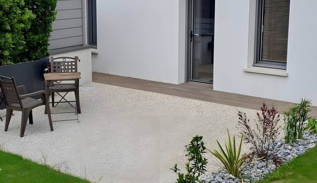 Room - Vent d’Ouest with Private Terrace, 20min from Puy du Fou