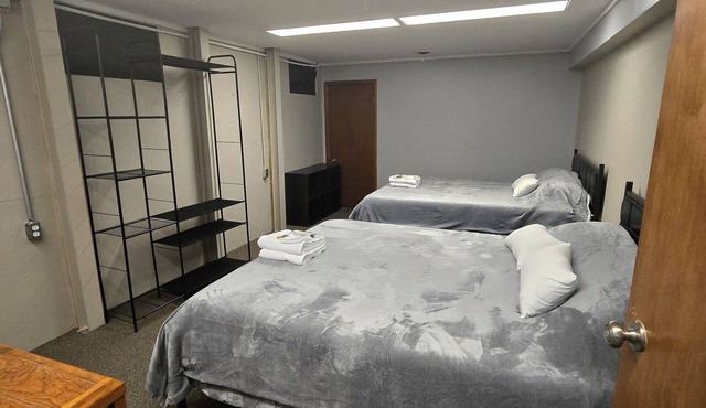 Room with 2 Queen beds