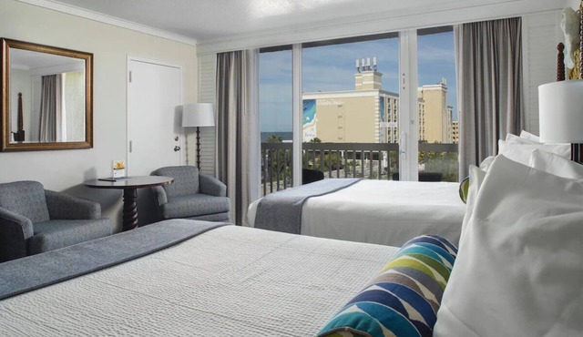 Room With Balcony, Modern Retreat, Explore Island Adventures, Onsite Pools!