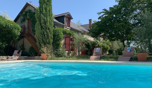 Room with heated pool in Brenne Regional Park