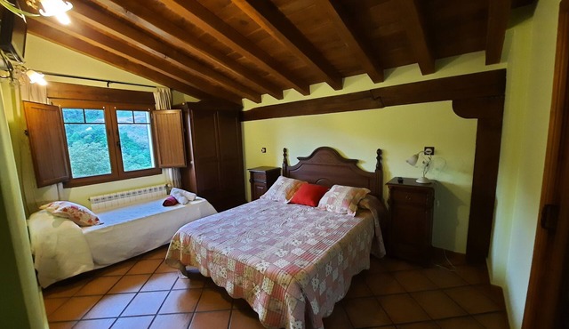 Room with Mountain Views, Shared Garden and Wi-Fi