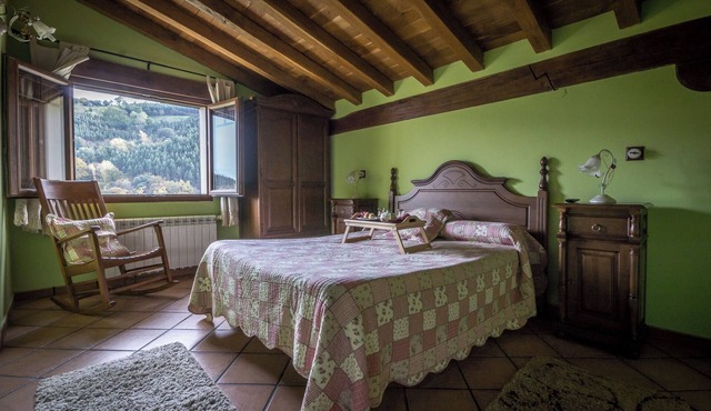 Room with Mountain Views, Shared Garden, and Wi-Fi