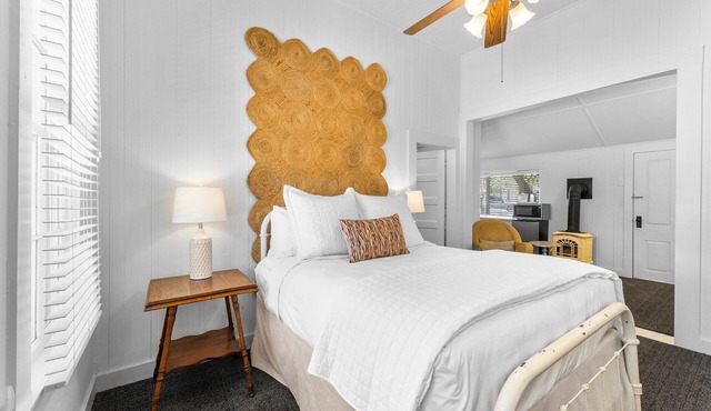 Room with One Queen Bed, microwave, mini-fridge and porch