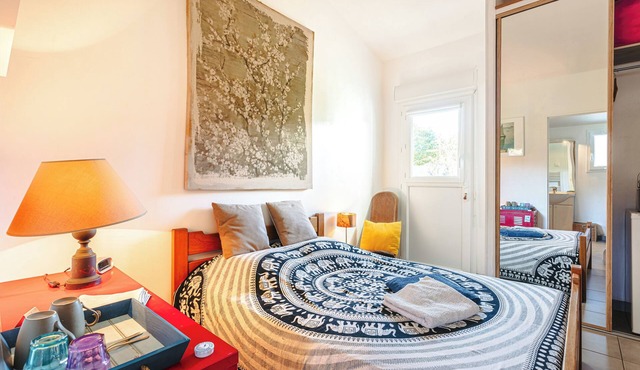 Room with Private Bathroom near the Beaches of Oléron Island