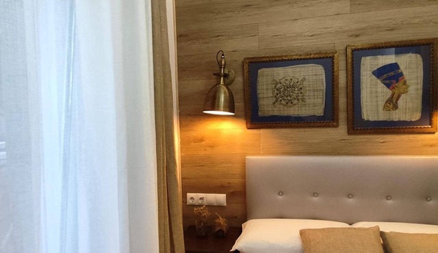 ROOM WITH PRIVATE BATHROOM 1