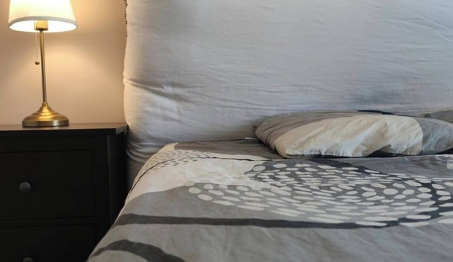 ROOM WITH TERRACE AND MAGNIFICENT VIEW, CLOSE TO BEACHES AND VELODROME STADIUM