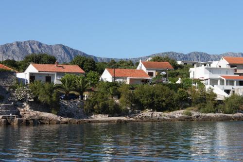 Rooms by the sea Sucuraj - Hvar - 6734