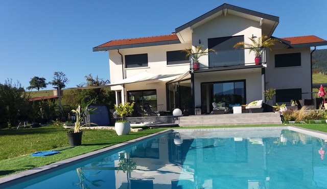 Rooms, Fillinges, Heated swimming pool, Spa, 10 people, airHockey, billiards, bbq