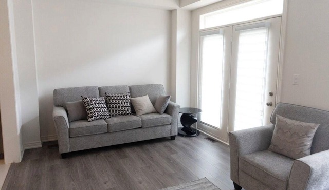 Rooms in Waterdown