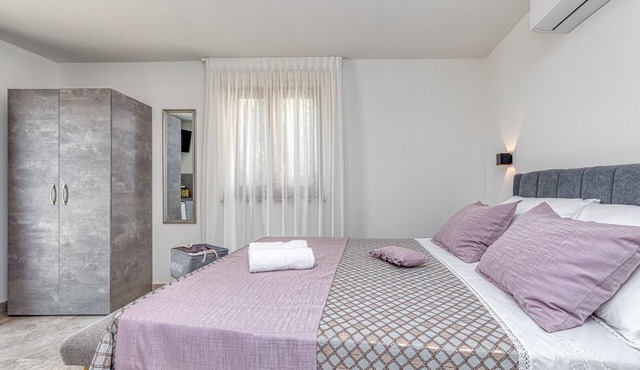 Rooms Nilda /Luxury Double Bedroom No.1