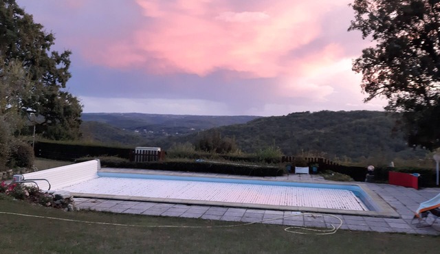 Rooms, overlooking the garden and a beautiful view