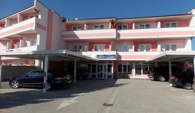 Rooms with a parking space Oroslavje, Zagorje - 15384