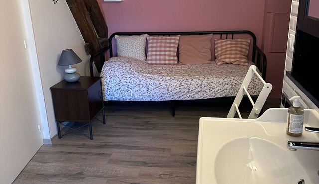 Rooms with guest table in Berry, near Beauval Zoo, parking