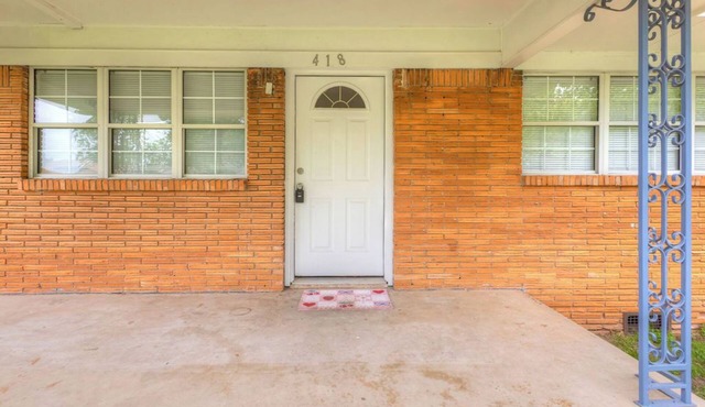 Roomy- 3 bedroom house able to sleep 8 in Duncan, OK