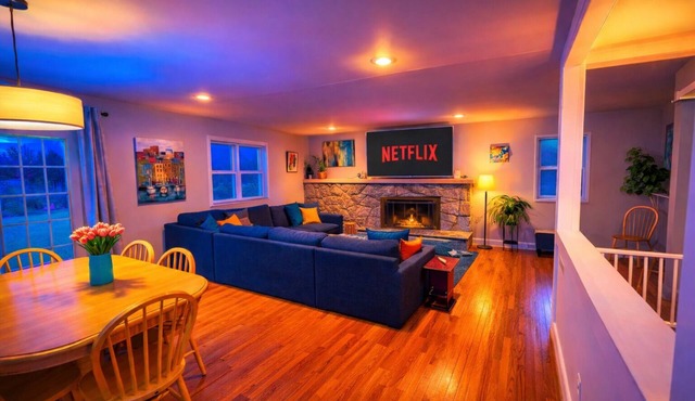 Roomy 3 BR Ranch - Pool Table - Kid & Pet Friendly - Big Yard - Ample Parking