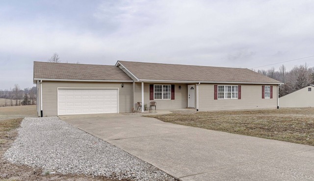 Roomy 4BR in the Heart of the Bluegrass