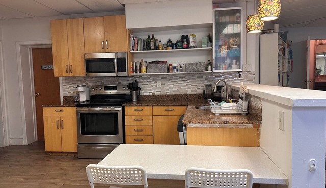 Roomy Family Getaway-Philadelphia-Metro-Whirlpool Tub