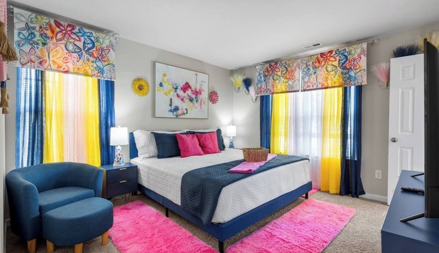 Roomy Getaway: Elevate Your Stay, 6 Mins to RIC!