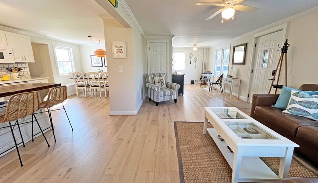 Roomy house in downtown P.A. Walk to everything. Bikes included. Dog-friendly.