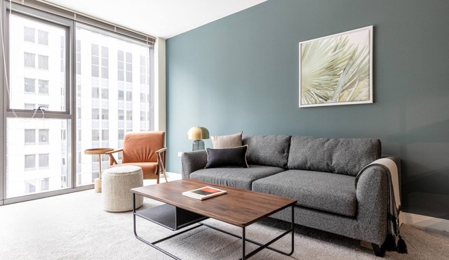 Roomy Loop 1BR w/Pool, Gym, near Financial District, by Blueground