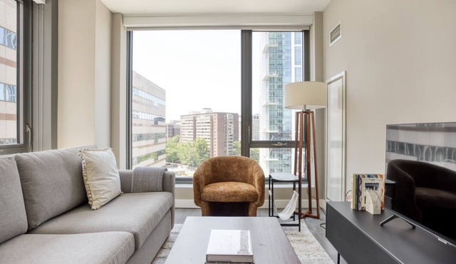 Roomy North Station 1BR w/W/D & Gym, near TD Garden, by Blueground