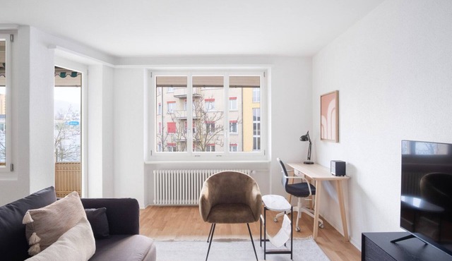 Roomy Oerlikon 3.5 Room w/Parking, 1min to Train Station, by Blueground