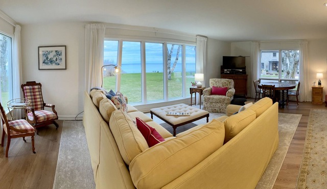 Roomy, Quiet Home Overlooking Lake Michigan