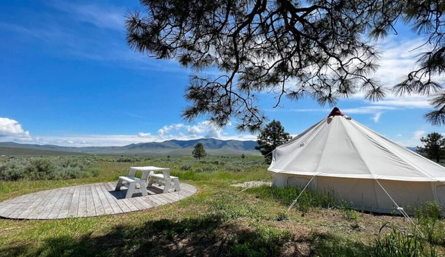 Roomy Red Camp with Access to Outdoor Kitchen