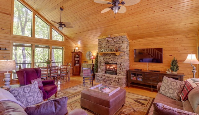 Roomy Riverfront 'Trout Valley Cabin' w/Porch!