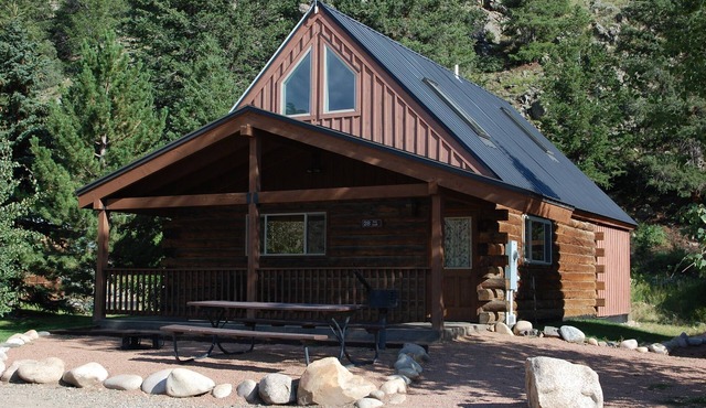 Roomy Taylor Canyon Cabin With Private Fishing Access