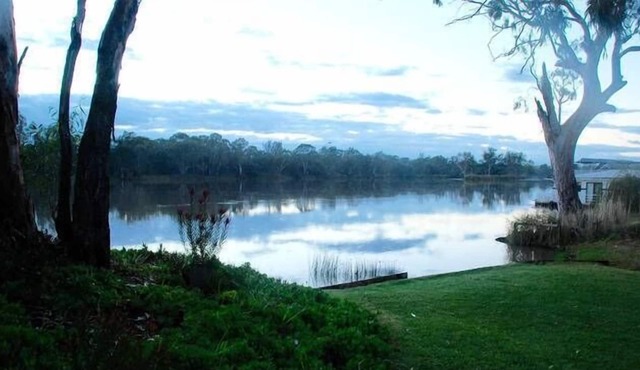 Roonka Ridge River Retreat on The River Murray