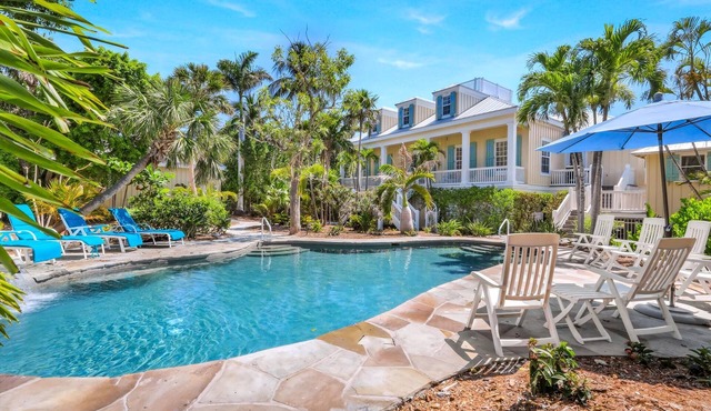Roosevelt Cottage | Gulf to Bay Getaway Along Captiva 'Tween Waters Stretch.