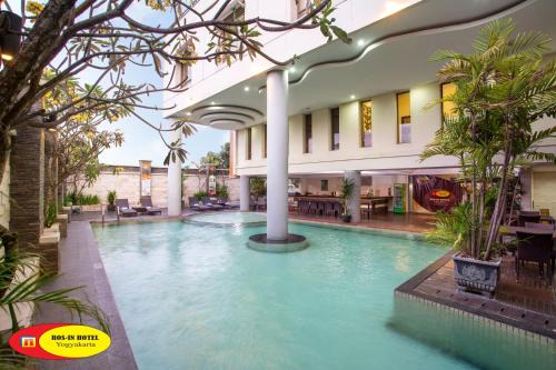 Ros-In Hotel