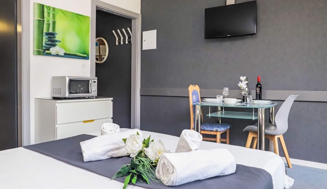 Rosablanche B22 by Interhome