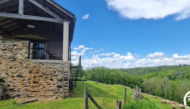 Rosalie - MOULARES - Gîte