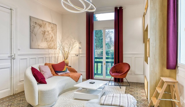 Rose écrin de charme avec parking terrasse privée et jardin partagé