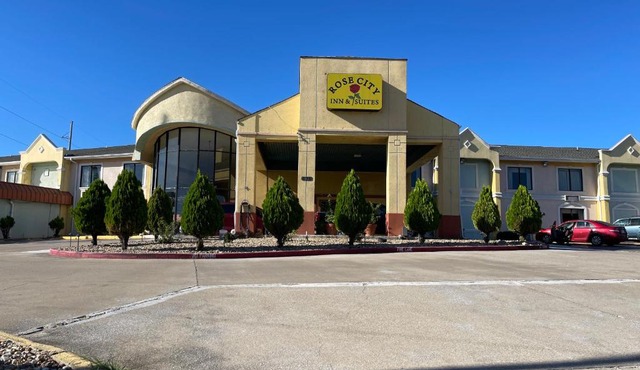 Rose City Inn & Suites