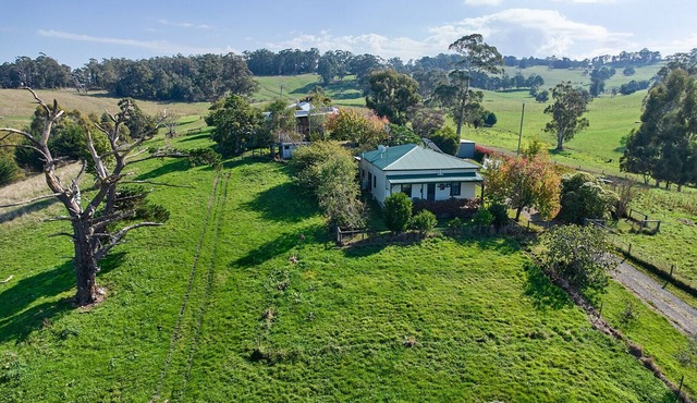 Rose Cottage - a rural retreat on a mixed farm
